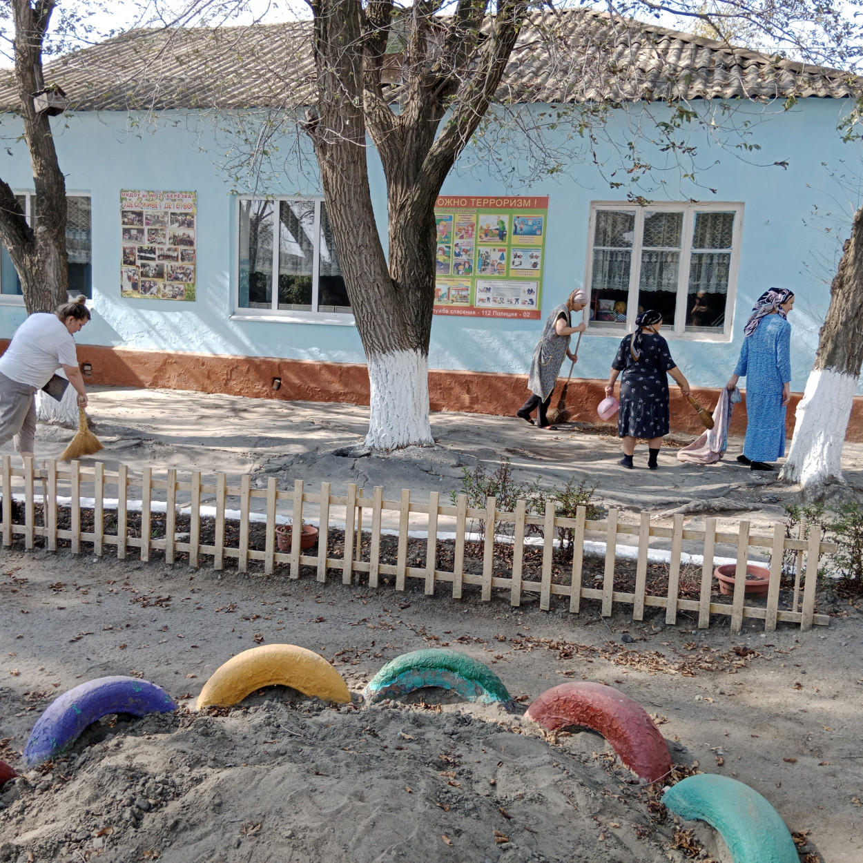 общегородской субботник в МКДОУ д/с № 2 "Березка"   23.09.2022г.