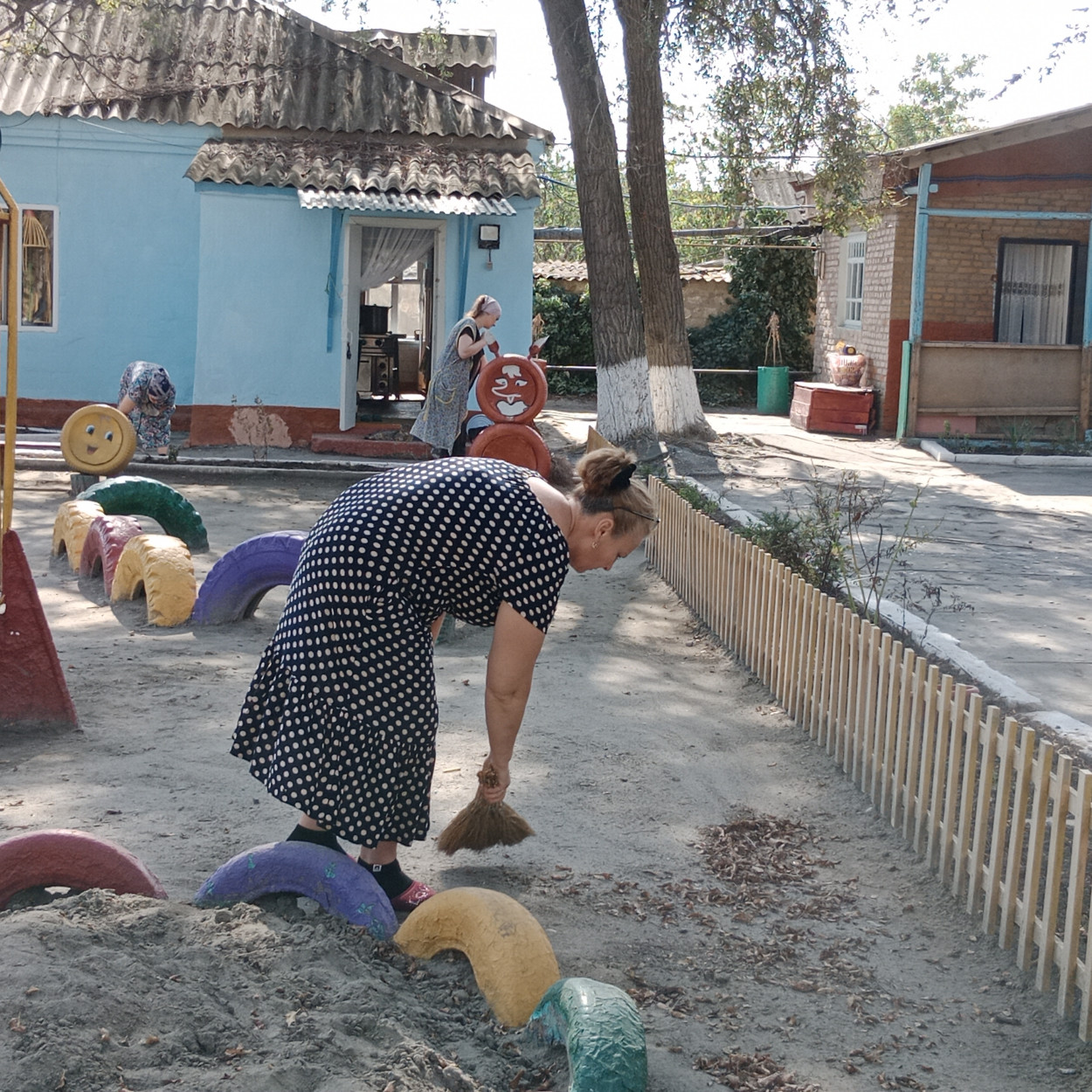 общегородской субботник в МКДОУ д/с № 2 "Березка"   23.09.2022г.