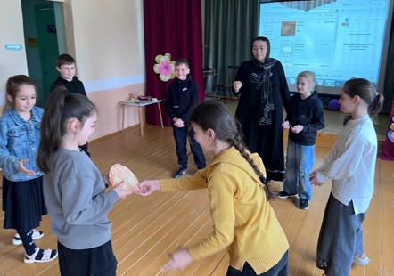 "Весна - пора чудес" "Весна - пора чудес"