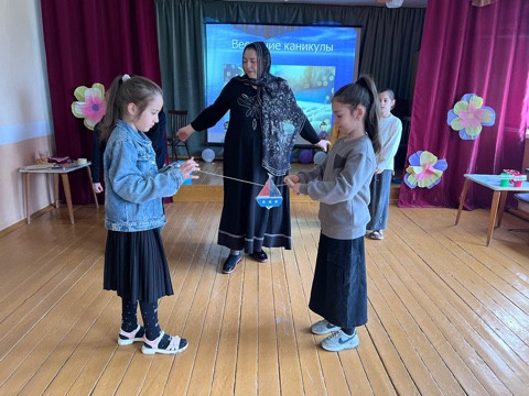 "Весна - пора чудес"