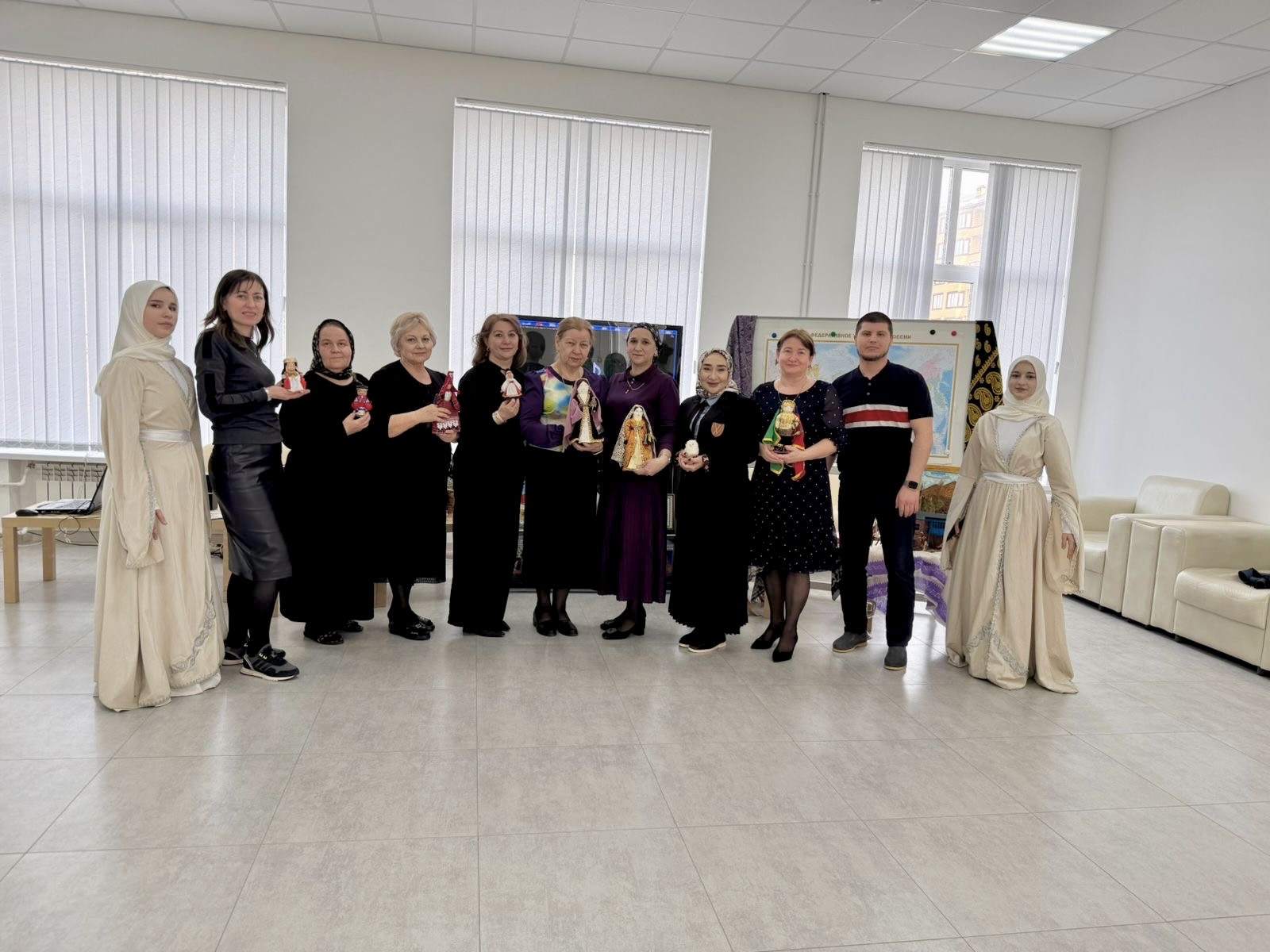 17.02.2026г.На базе МКУК ЦБС "Городской  библиотеке им. Расула Гамзатова", прошло мероприятие в рамках которого объявлен 2026 год в России годом единства народов по решению президента В.В.Путина.