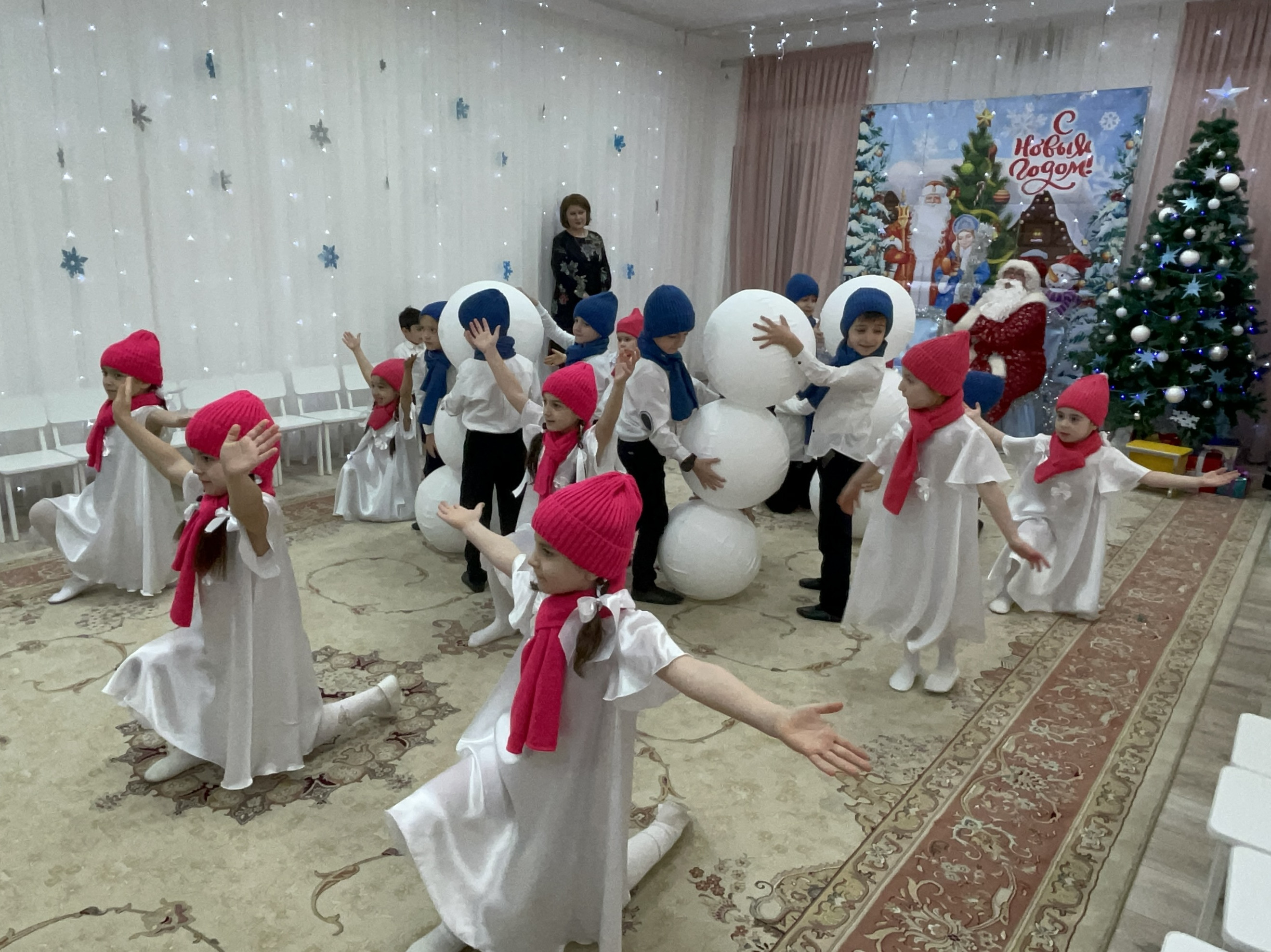 Новогодние утренники