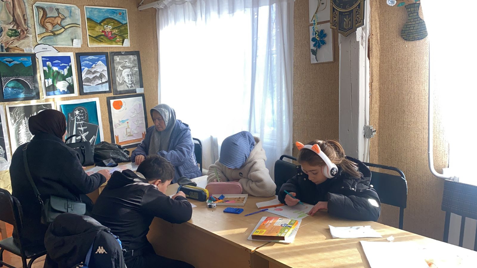 Будни художественного отделения