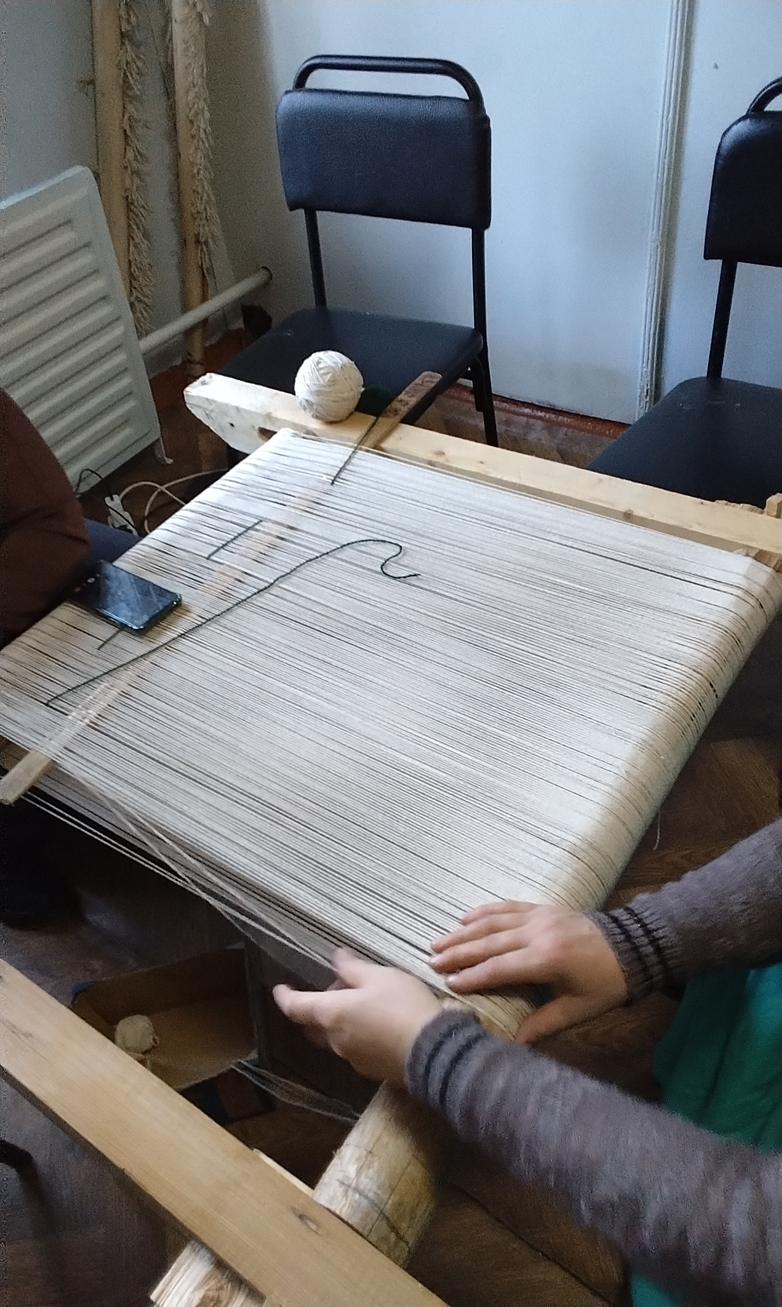 Заправка стана нитями