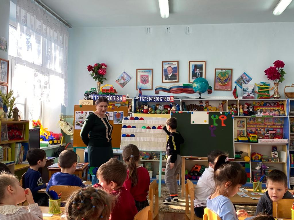 26.01.2023г в Подготовительной группе под руководством воспитателя Касумовой Г.М. прошло Открытое занятие по *Обучению грамоте*