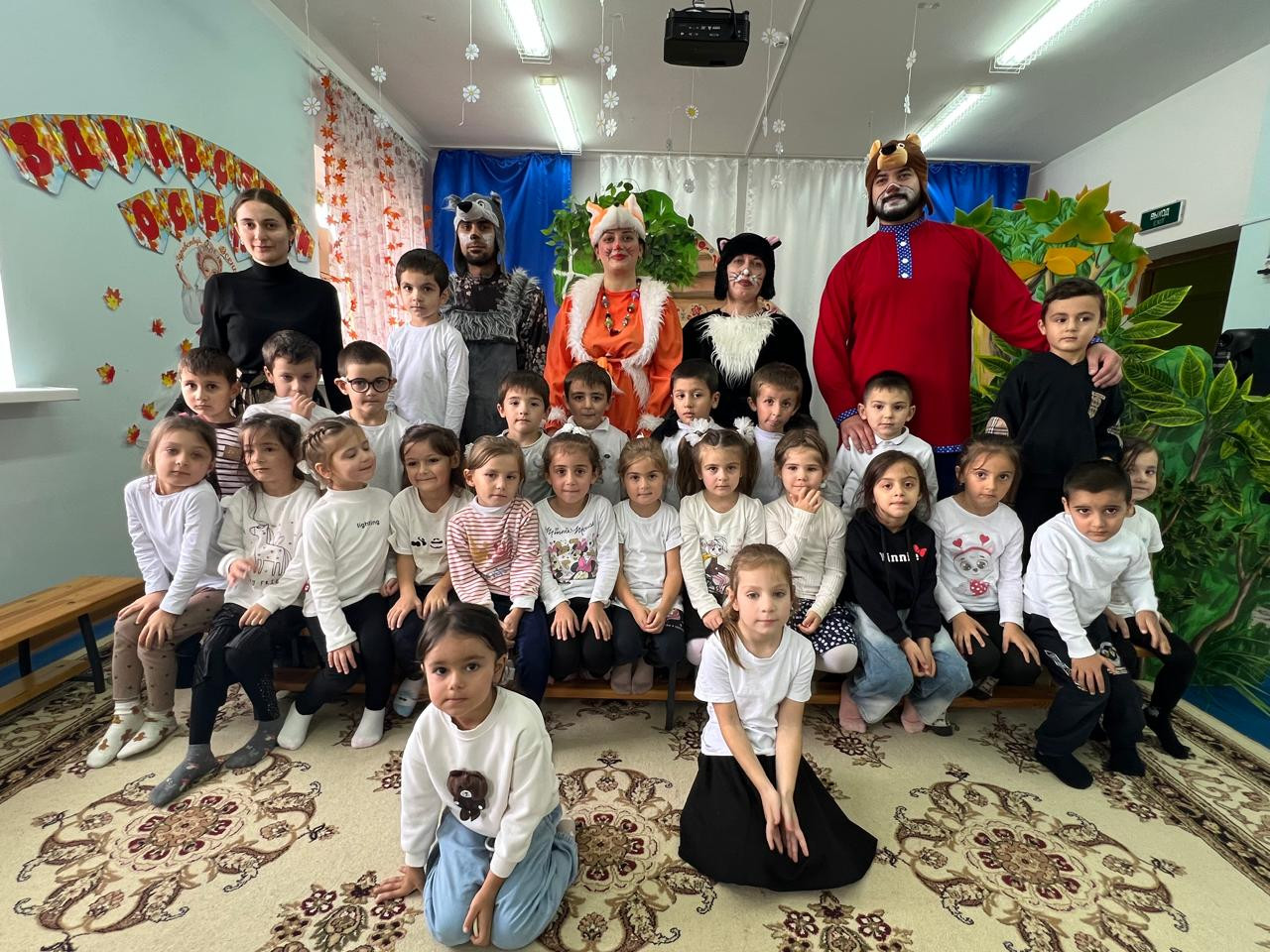 К нам приехал театр