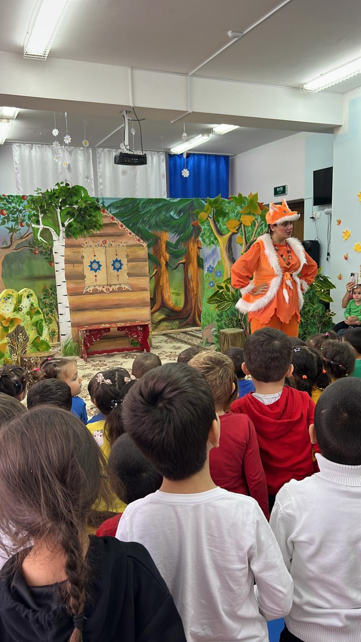 К нам приехал театр