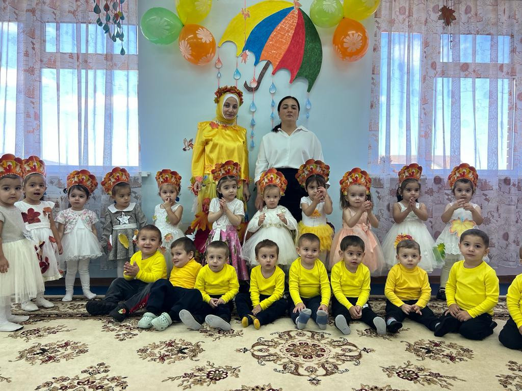 Наша  группа называется «СОЛНЫШКО