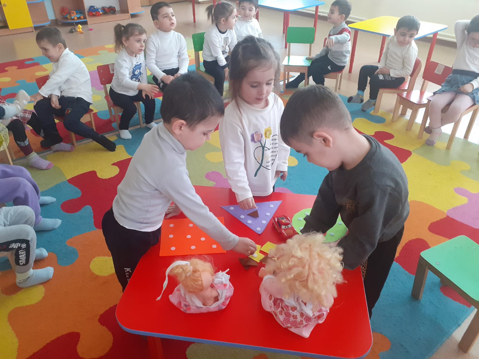 Наша  группа называется «РУЧЕЕК».