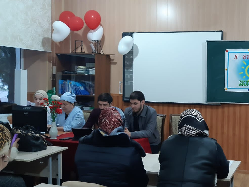 Родительские собрания с приглашением медицинских работников, посвященные иммунизации против кори