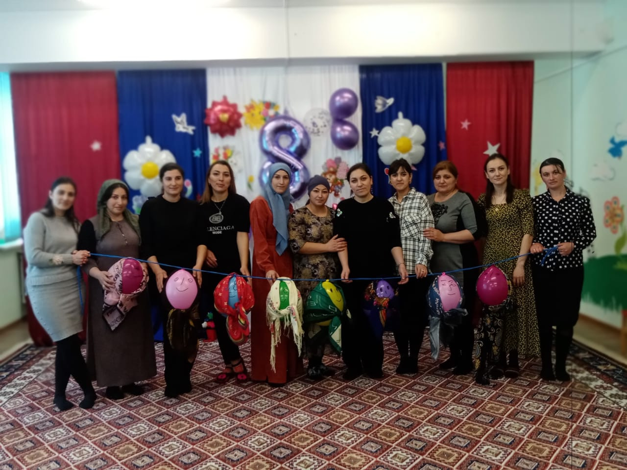 8 МАРТА В СТАРШЕЙ ГРУППЕ