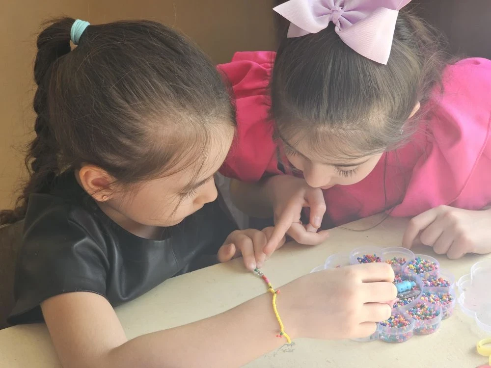 Открытое занятие в творческом объединении "Умелые руки"