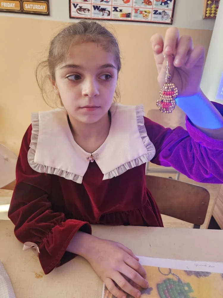 Открытое занятие в творческом объединении "Умелые руки"