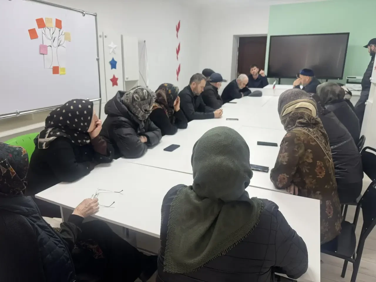 Родительское собрание на тему: "Профилактика деструктивного поведения среди несовершеннолетних"