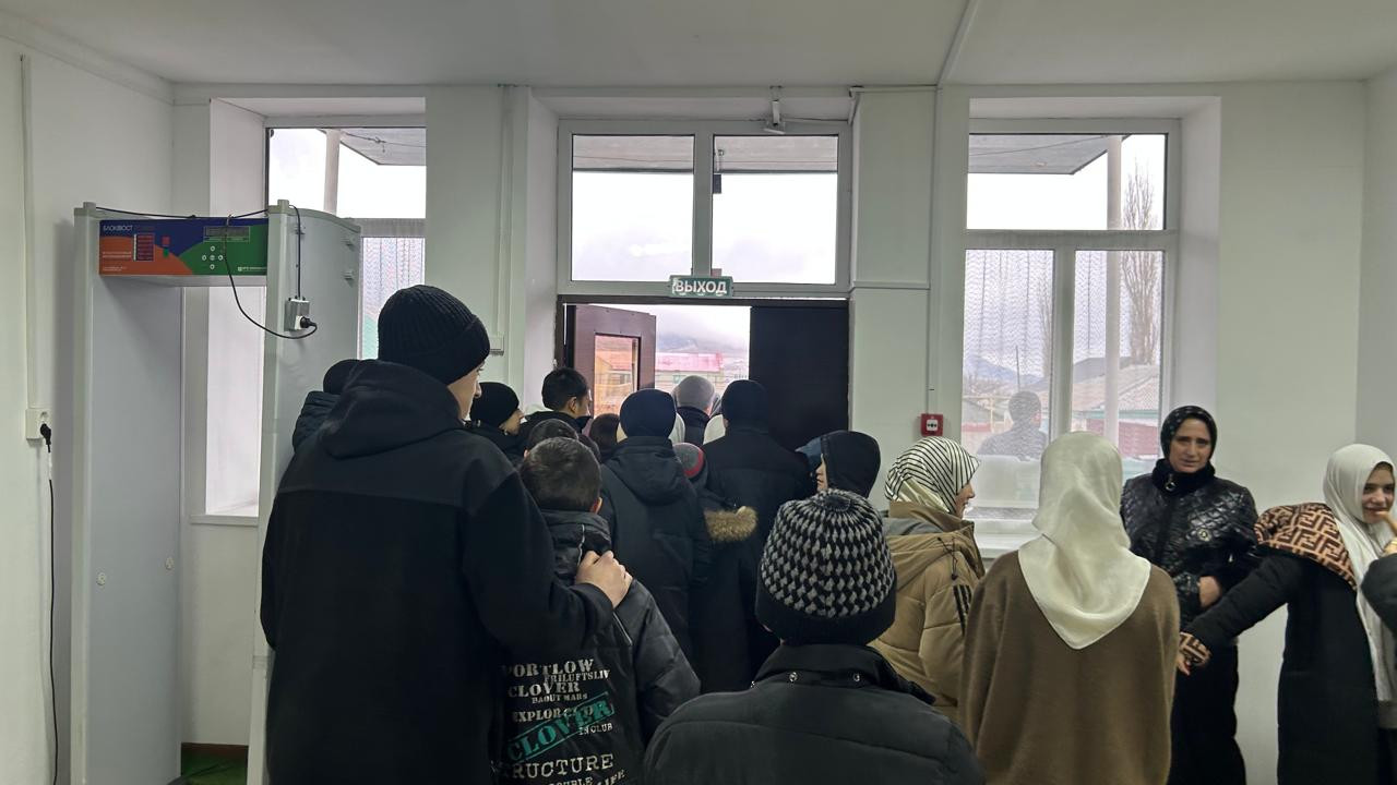 Эвакуация детей.