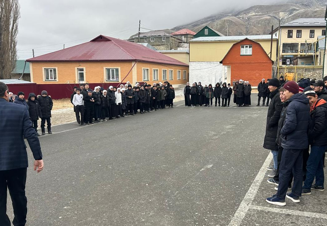 Эвакуация детей.