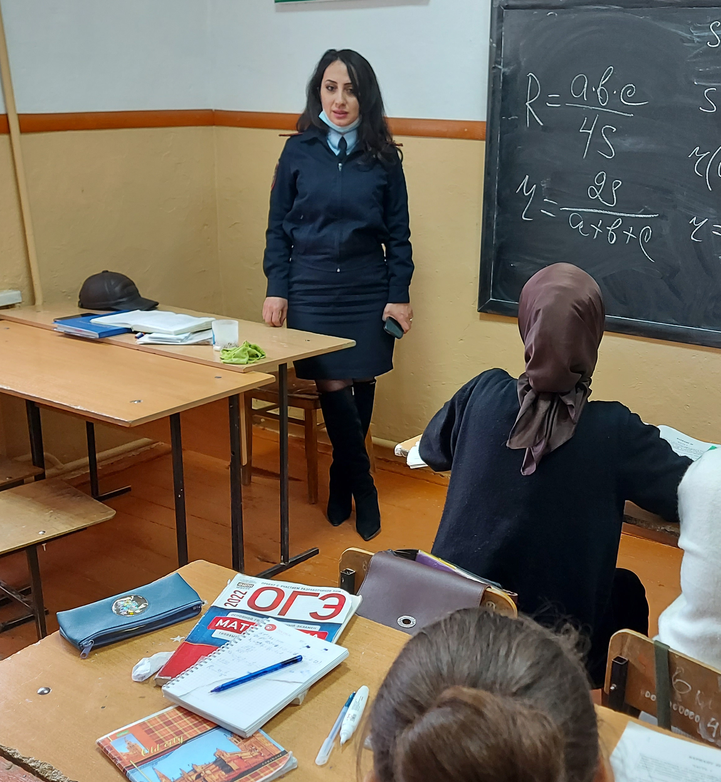 Беседа с учащимися 9 класса на тему "Нет экстремизму и терроризму" Беседа с учащимися 9 класса на тему "Нет экстремизму и терроризму"