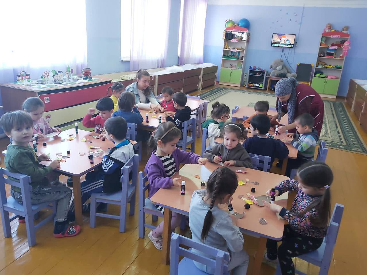 Занятие в группе "Звёздочка". Занятие в группе "Звёздочка".