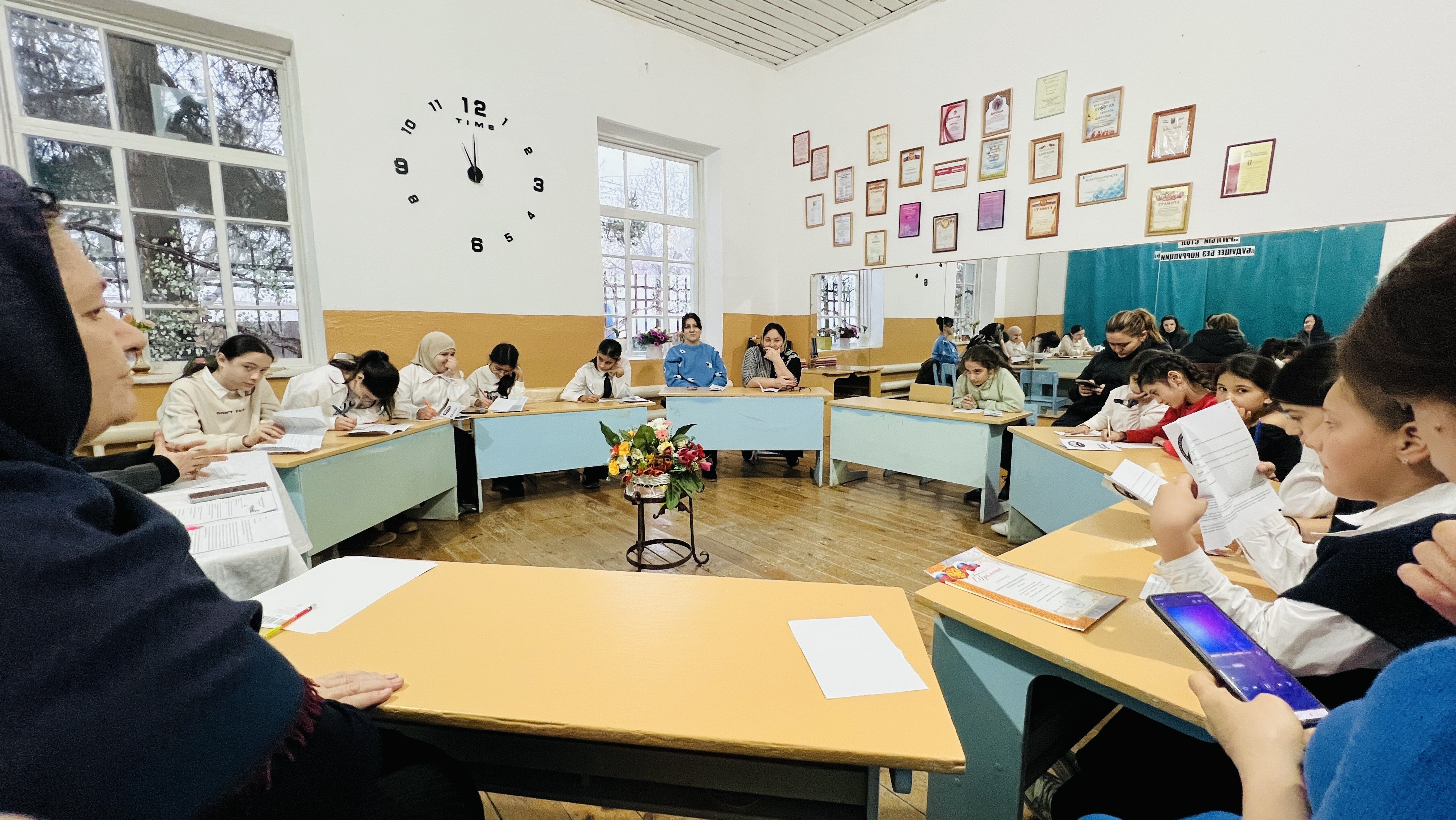 Круглый стол «Будущее без коррупции» Круглый стол «Будущее без коррупции»