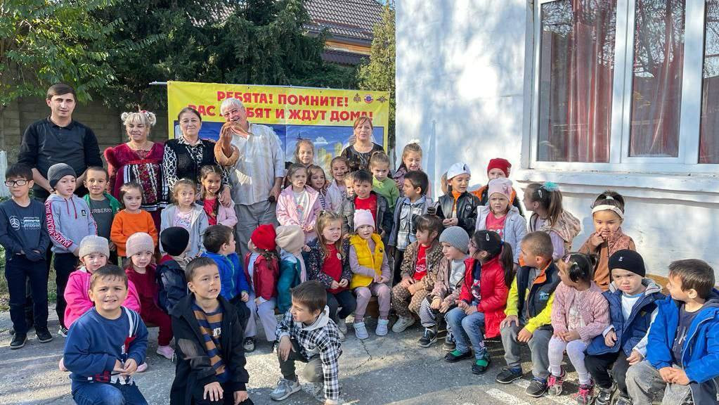 В гостях у детей детского сада "Теремок", цирк "Шопито".