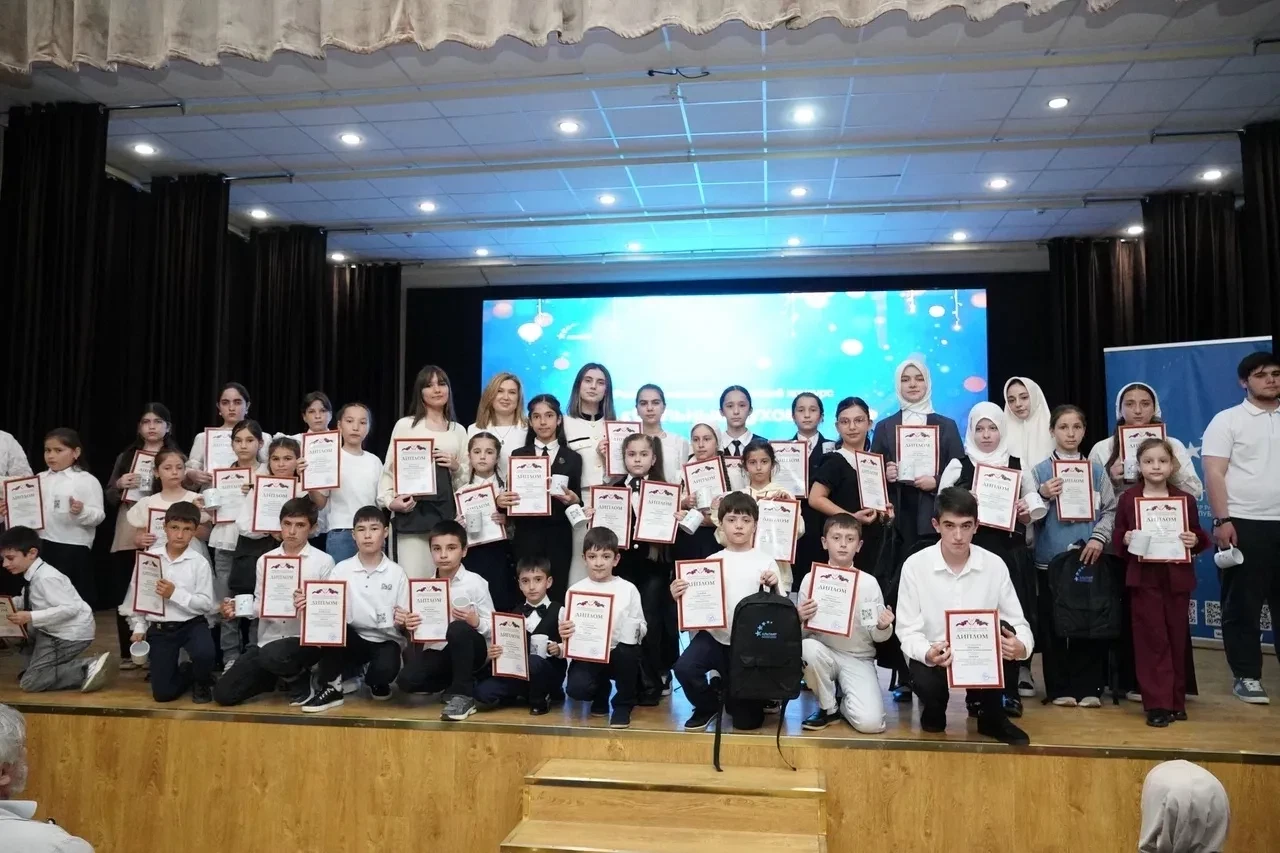Республиканский  творческий конкурс  "Сильные духом!" , посвящённый  Дню защитника Отечества.