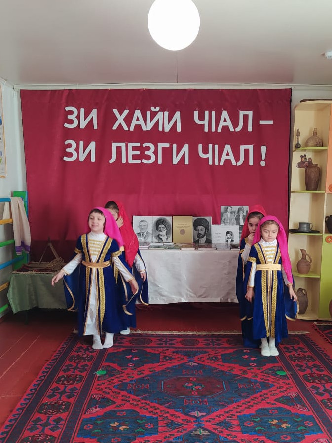 Муниципальное казенное дошкольное образовательное учреждение "Нютюгский детский сад"
