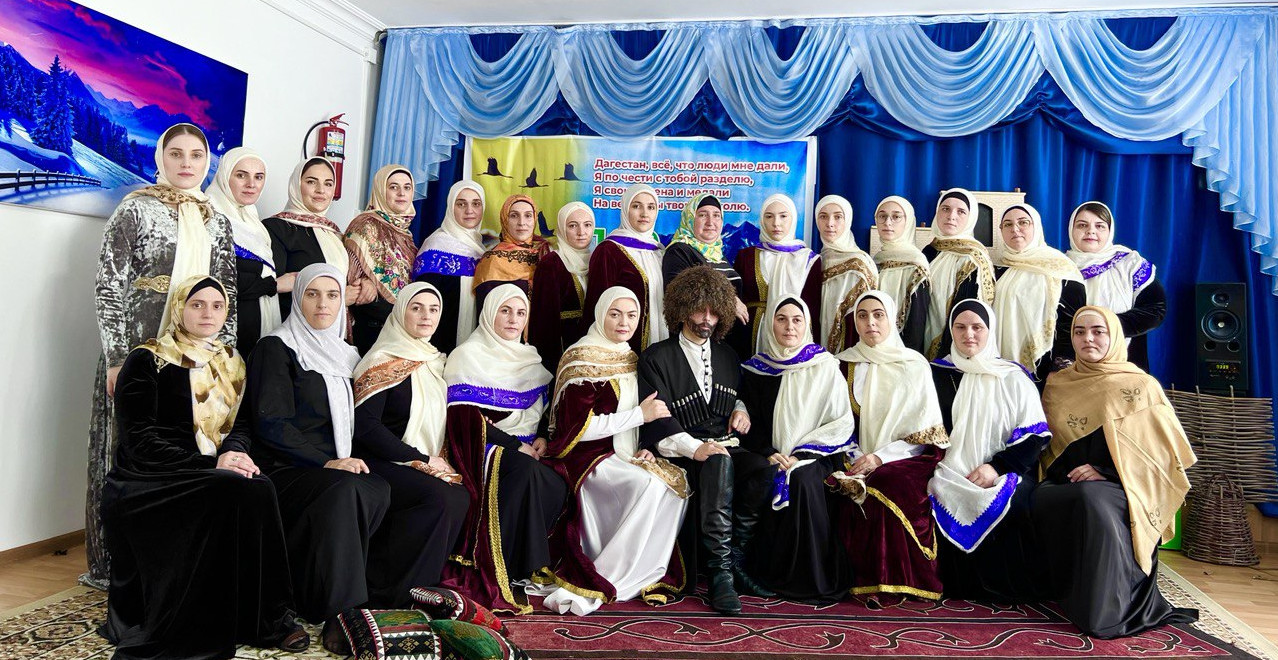 К 100-летию Расула Гамзатова К 100-летию Расула Гамзатова