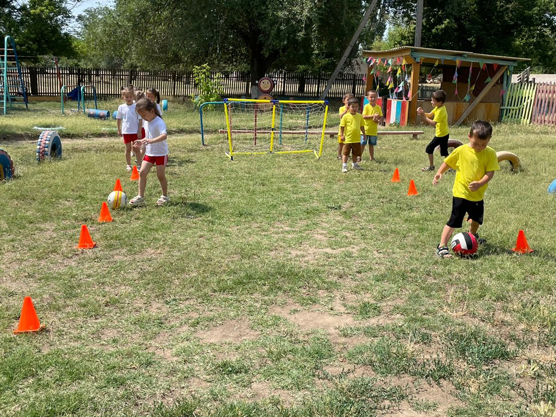 Футбол в школе