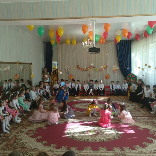 Старшая группа А "РОМАШКИ"