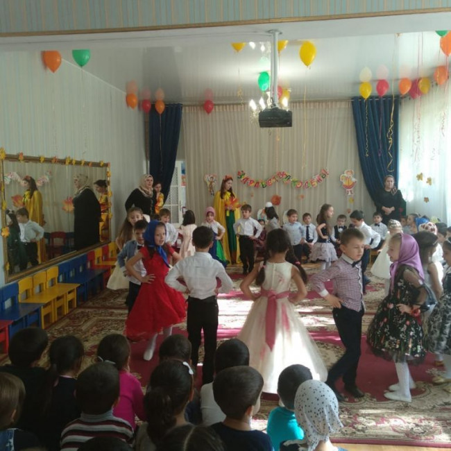 Подготовительная к школе группа Б "СМАЙЛИКИ"