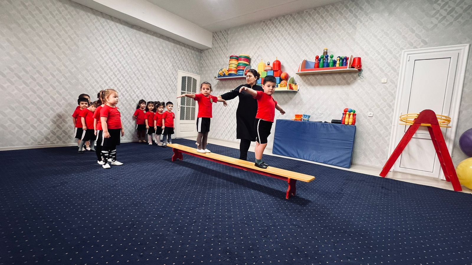 Физкультурное занятие во 2 младшей группе