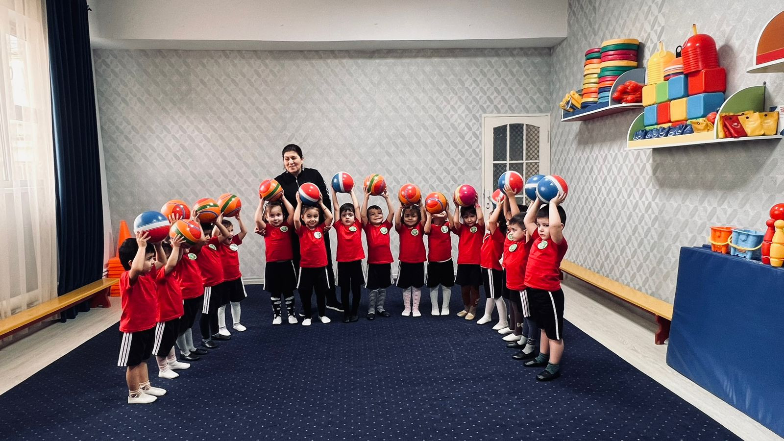 Физкультурное занятие во 2 младшей группе.