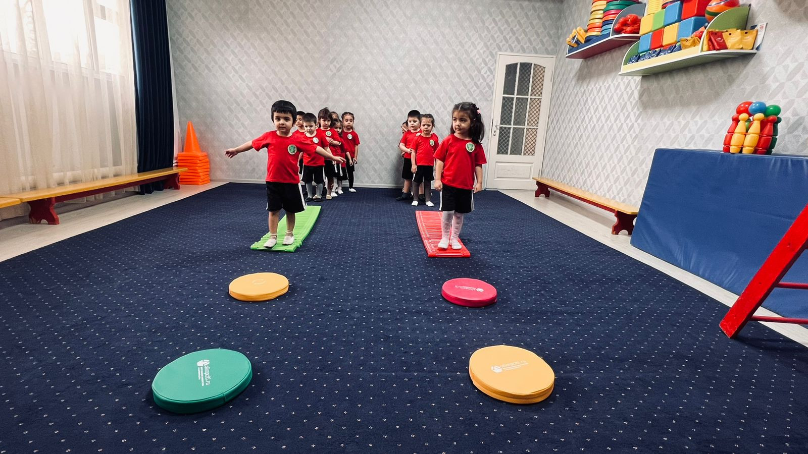 Физкультурное занятие во 2 младшей группе.