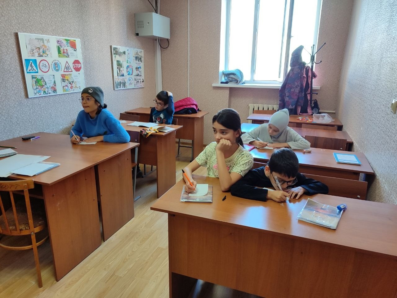 01.11.2025 г. Повторение тем, буквы, цифры, цвета