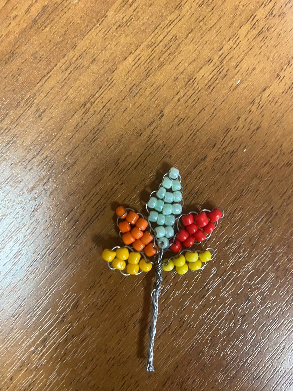 11.10.2025 г. Листья из бисера. 11.10.2025 г. Листья из бисера.
