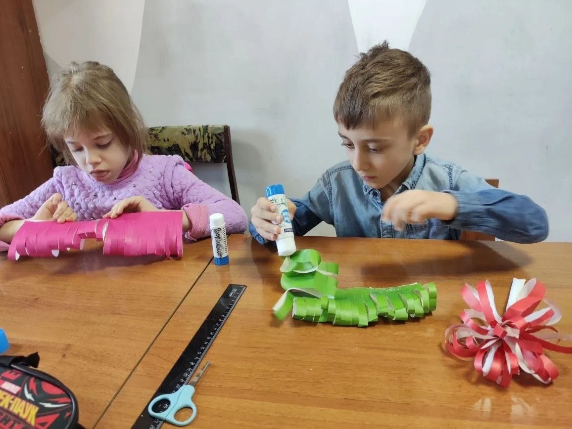 10.03.2026 г. Объемные цветы из бумаги. 10.03.2026 г. Объемные цветы из бумаги.