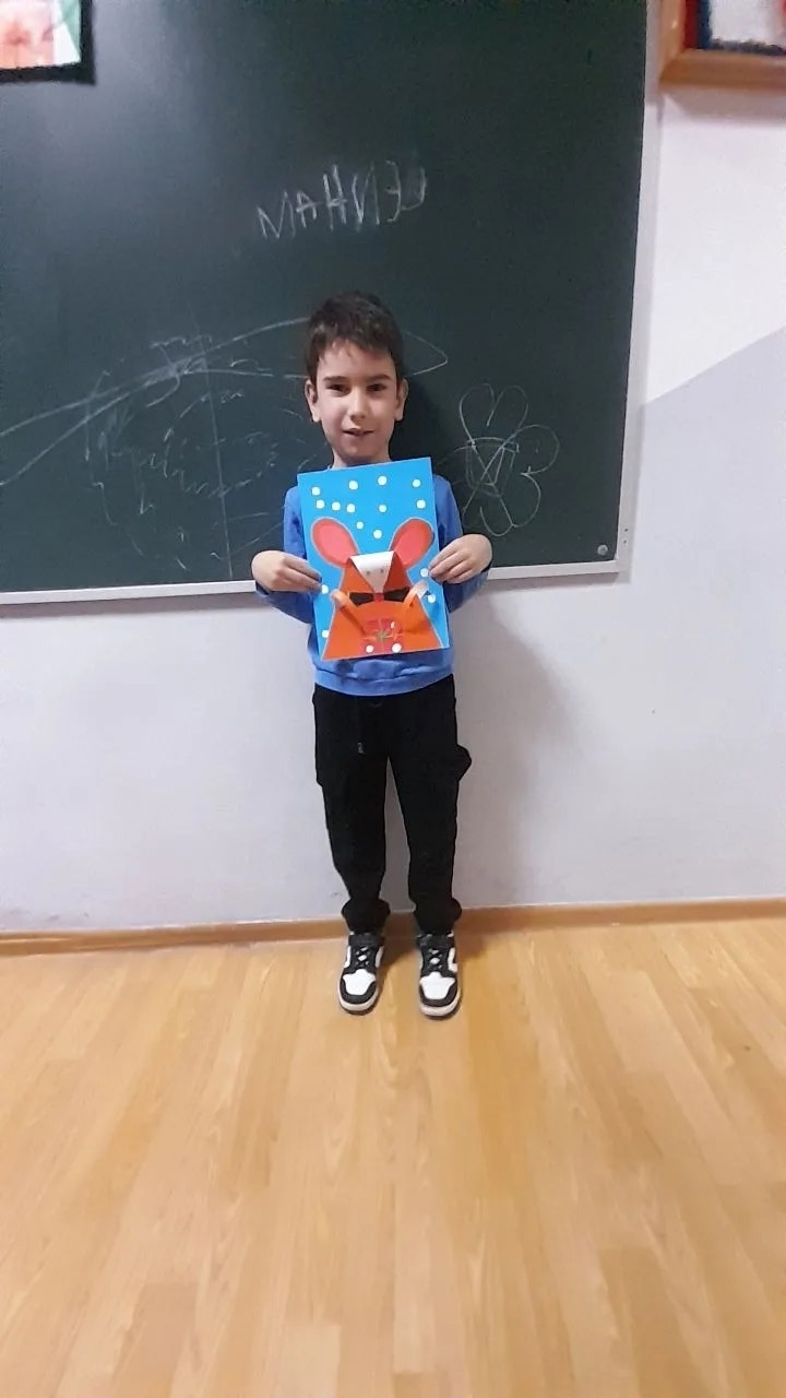 04.12.2025 г. "Мышка с подарком на Новый год". 04.12.2025 г. "Мышка с подарком на Новый год".