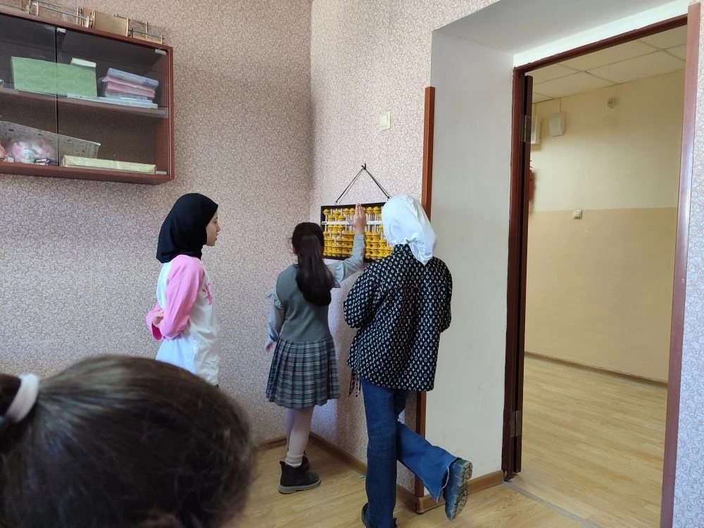 24.02.2026 г. Правило : +5 , -5, помощь десятки 24.02.2026 г. Правило : +5 , -5, помощь десятки