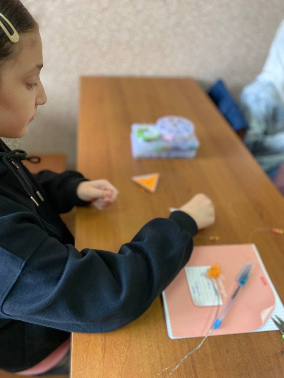 11.10.2025 г. Листья из бисера. 11.10.2025 г. Листья из бисера.