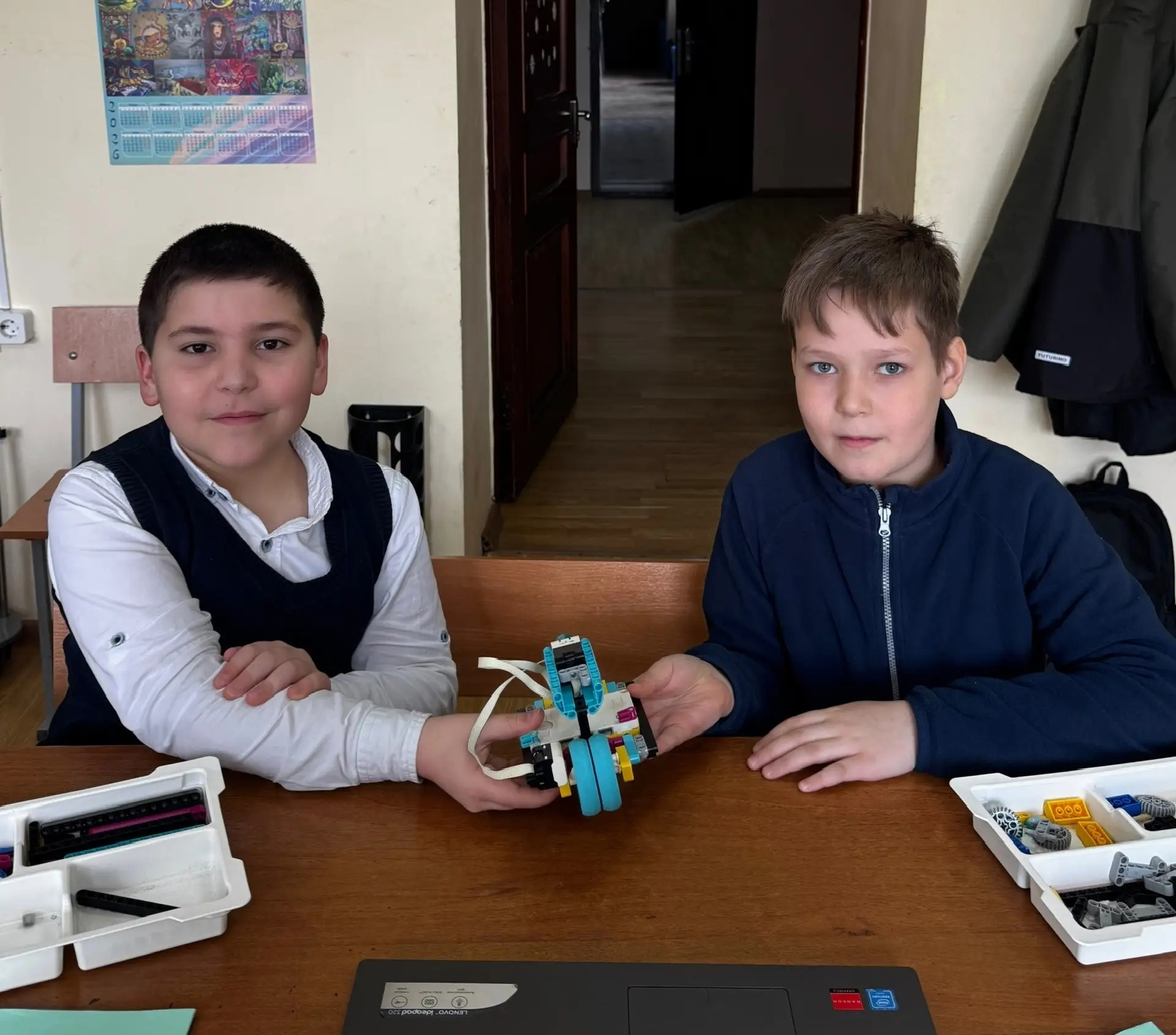 13.03.2026 г. Сборка моделей на VEX и LEGO.