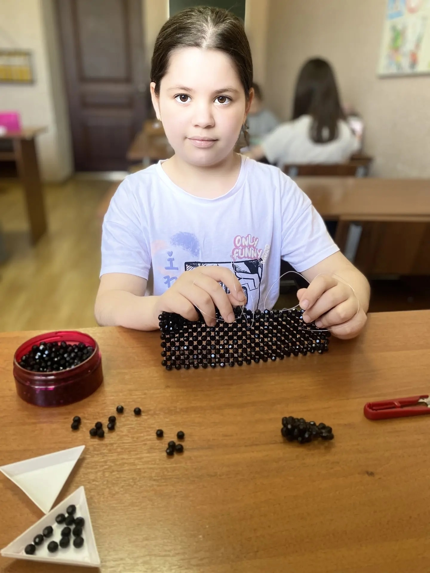 16.12.2025 г. Плетение сумок из бисера.