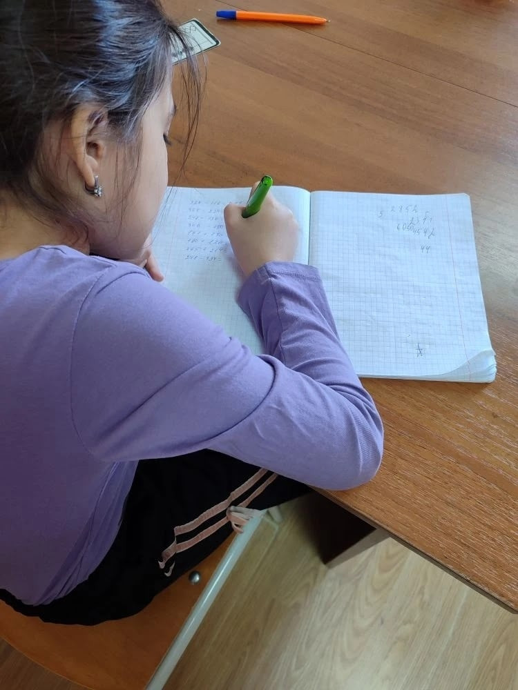 17.02.2026 г. Решение примеров сотни и тысячи 17.02.2026 г. Решение примеров сотни и тысячи