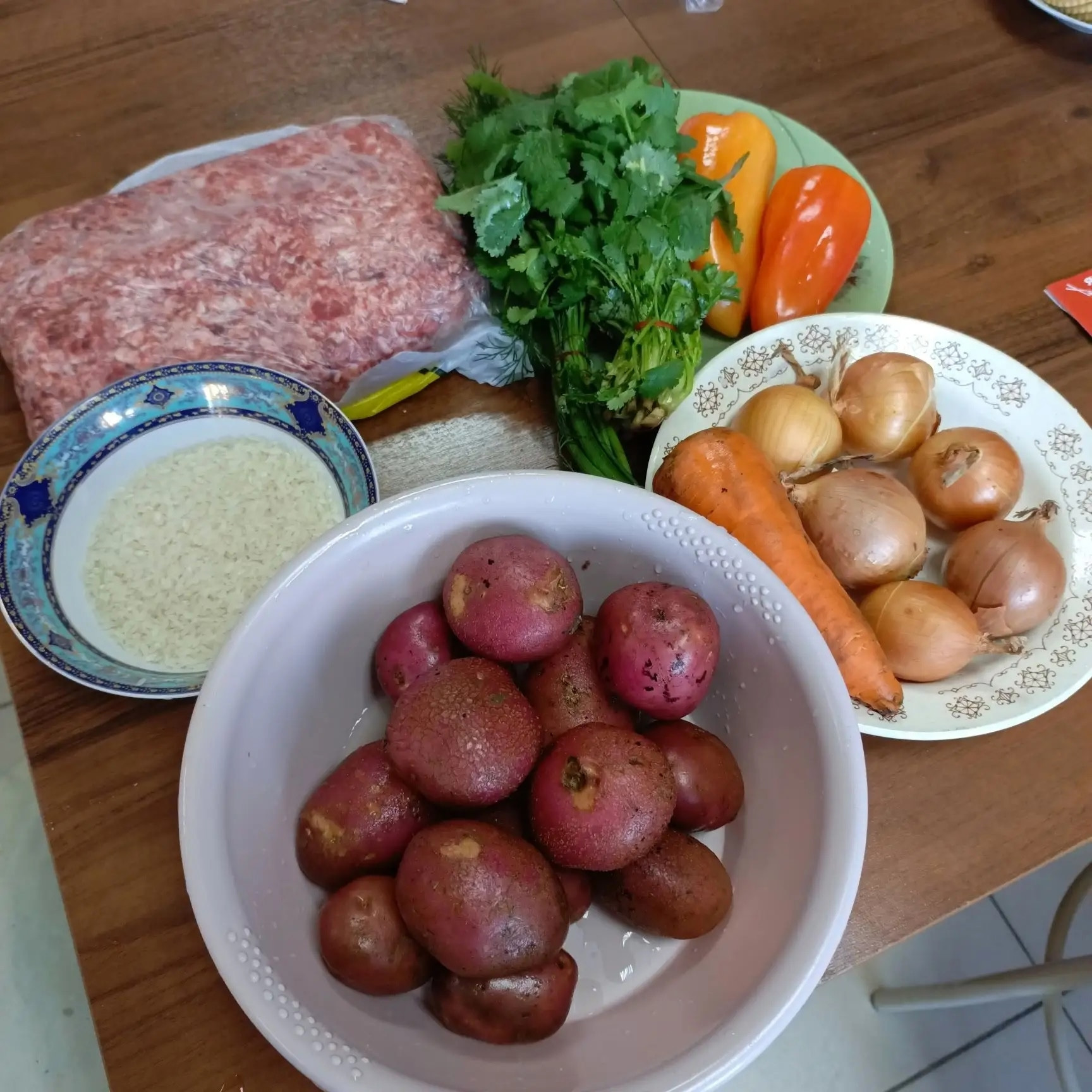 21.01.2026 г. «Ёжики» из мясного фарша, на овощной подушечке.