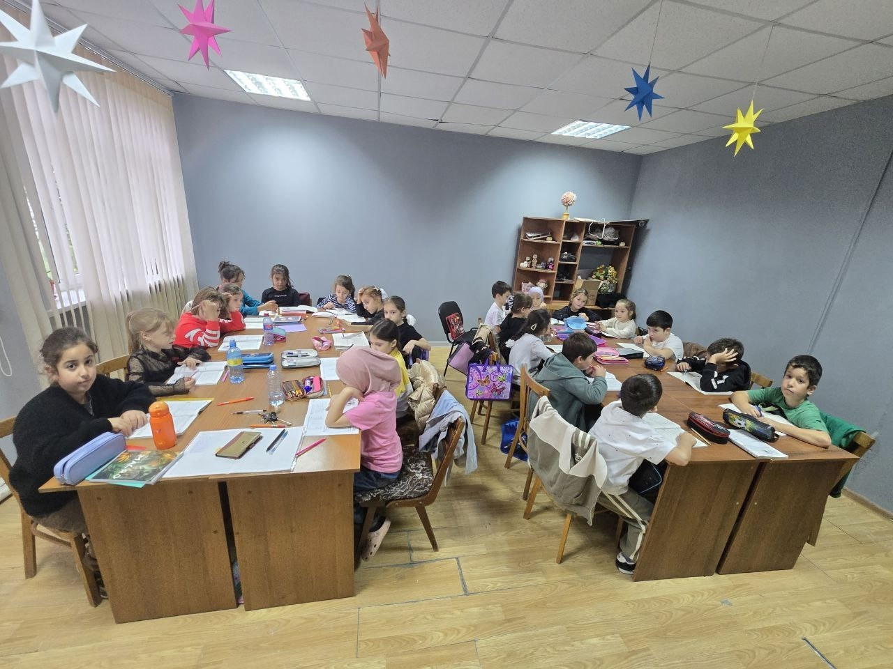 06.10.2025 г. Составляем мини- диалоги. Разучиваем песенку на английском 06.10.2025 г. Составляем мини- диалоги. Разучиваем песенку на английском