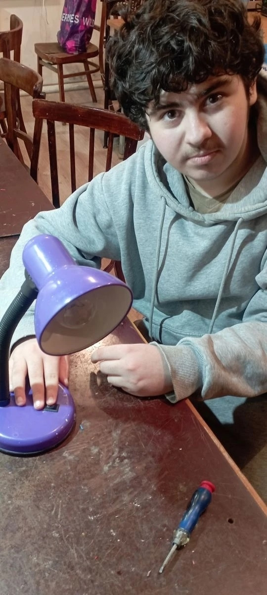 05.12.2025 г. Ремонт настольной лампы