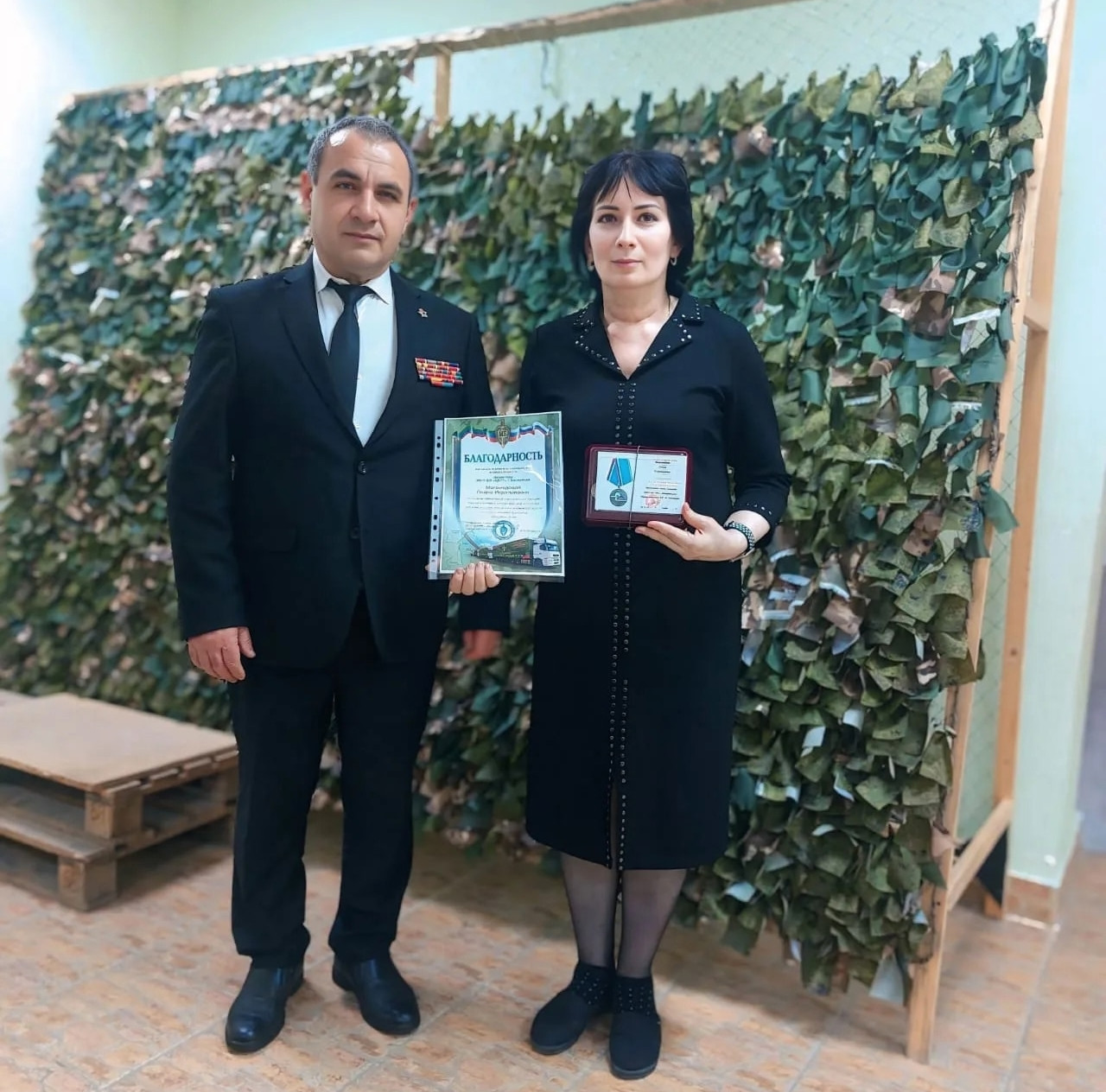 10.12.2025 г. Медали "За оказание помощи участникам СВО", Благодарности за оказание гуманитарной помощи военнослужащим Российской Армии и жителям Донецкой и Луганской народных республик, Херсонской и Запорожской области в период проведения Специальной Военной Операции, а также Почётные Грамоты за многолетний добросовестный труд в системе образования