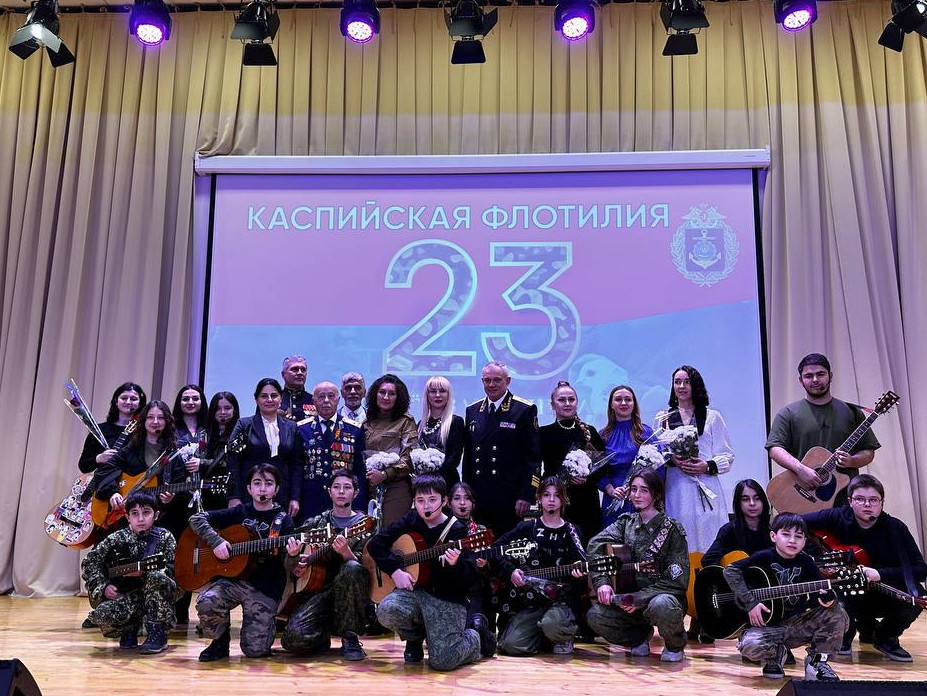 Концерт ко Дню защитника Отечества в школе №57 им.Суханова