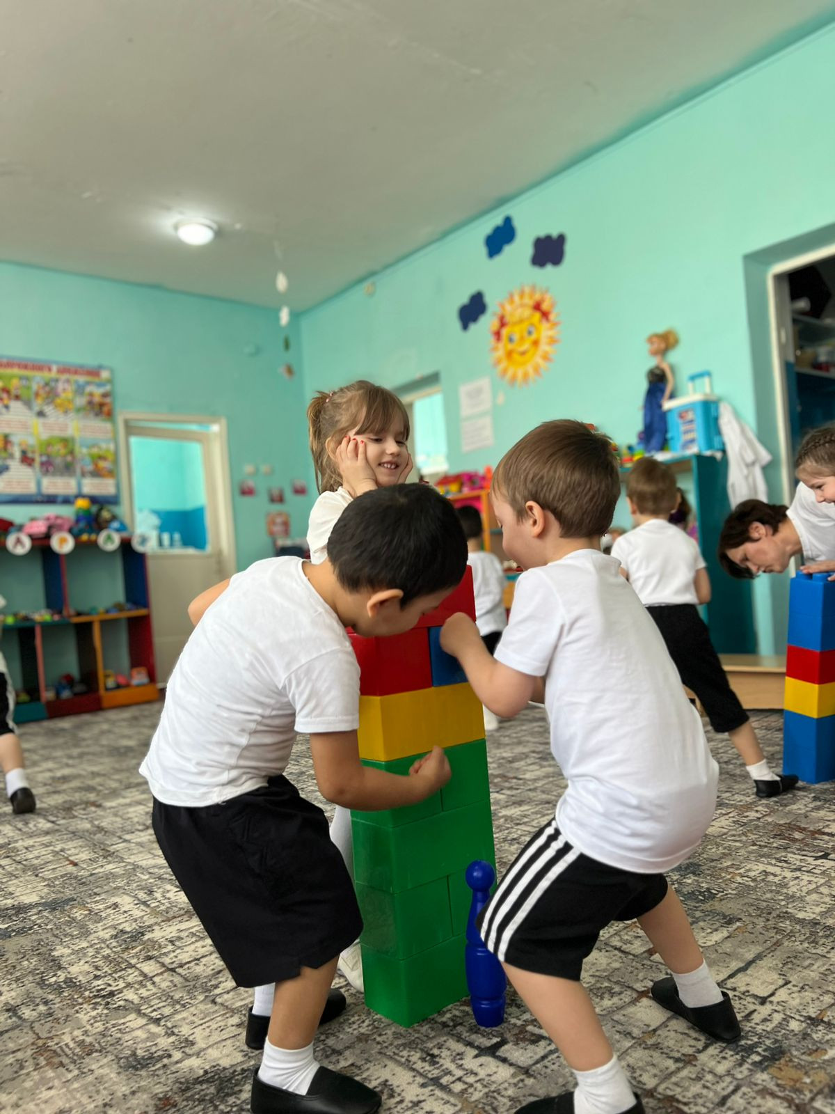 Чем помогает детский сад ребенку