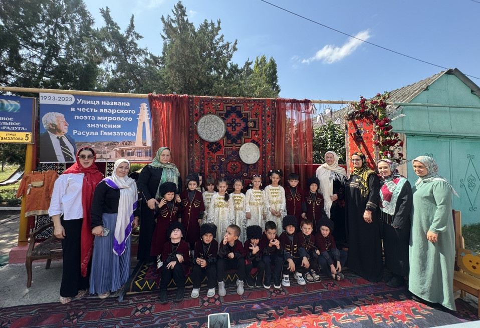 День рождения Р.Гамзатова День рождения Р.Гамзатова