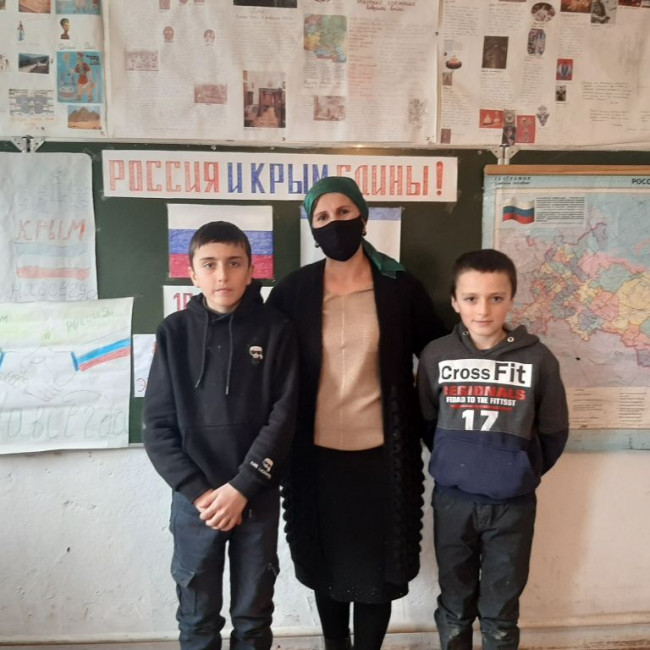 "Россия и Крым едины!".